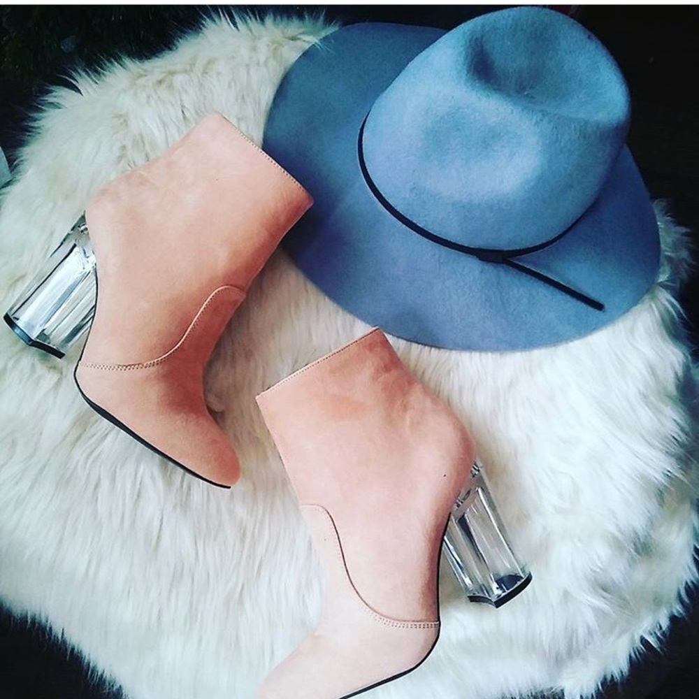 1 LEFT! HP🎉 NWT. Blush Pink Perspex block bootie - Picture 2 of 8